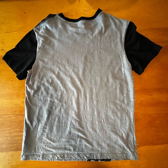 Disney Villains T -Shirt - size Medium - Picture 2 of 3